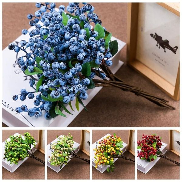 Flores decorativas grinaldas 6pcs Blueberries artificiais Flores de simulação para 220823