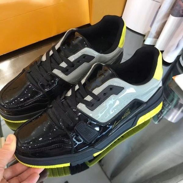 Tasarımcı Moda Eğitmen Sneaker Intage Rahat Ayakkabılar Virgiller Timsah-Kabartmalı Siyah Gri Kahverengi Beyaz Yeşil Buzağı Deri Fransız Ablohs Erkek Ayakkabı MKNHH0003