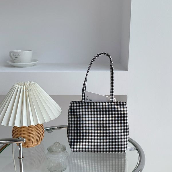 

designer bags flap handbags with plaid contrast and simple polyester 20cm