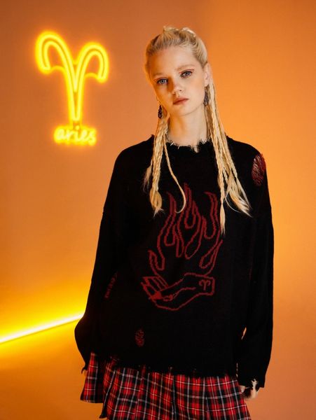 

romwe aries hand & fire pattern distressed sweater i1p0#, White;black