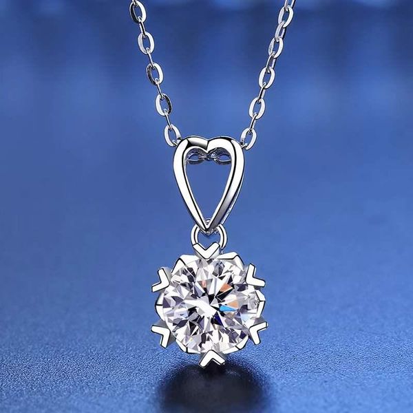 

trendy pendant necklaces other 1 d color snowflake moissanite necklace women jewelry white gold plated 925 silver simple heart clavicle neck