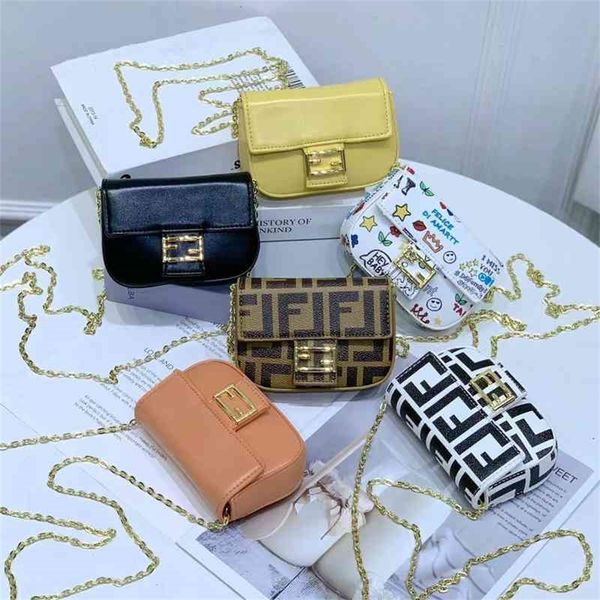 

summer new women's messenger fashion personality style waist leather one design purses online