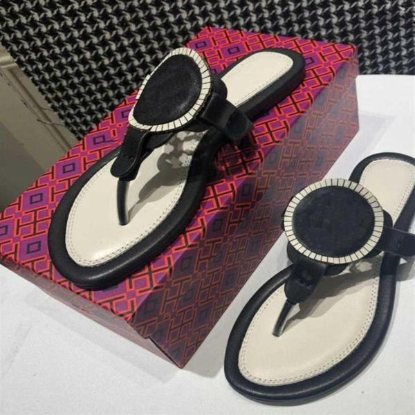 

designer  color hollow out flip flops suitable for wearing rubber sandals wear- resistant slippers in sum2493, Black