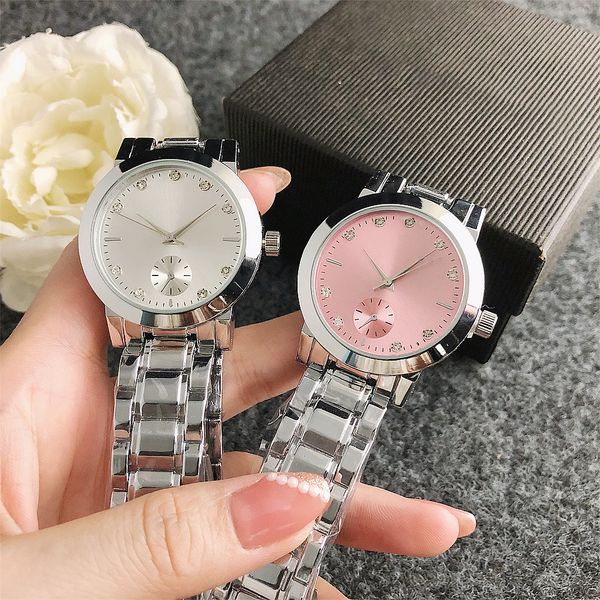 Orologi da polso di marca Donna Ragazza Diamante Stile Metallo Cinturino in acciaio Orologio al quarzo Kor con logo completo di lusso M 148