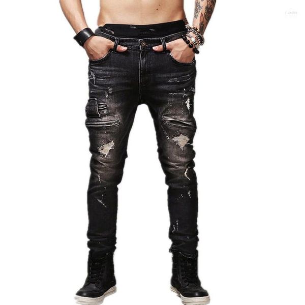 Jeans masculinos 2022 Moda Rapped Summer Fall Design Stretched Slim com zíper bolso preto Men Hip Hop Roupas