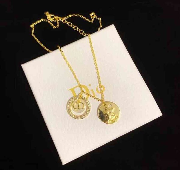 

2022 women's fashion all-match high-quality new personality necklace brand wholesale family double round diamond letter net red live di, Silver