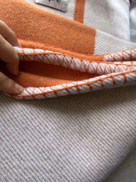 

Orange Wool - 1.5kg Thick Bed Sofa Blanket for Home Use, Beige