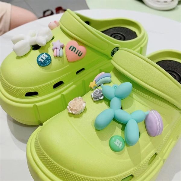 Cute Croc Charms Scarpe firmate di marca JIBZ Bling Accessori Fashion bubble dog Buckle Decorazioni per scarpe 220720