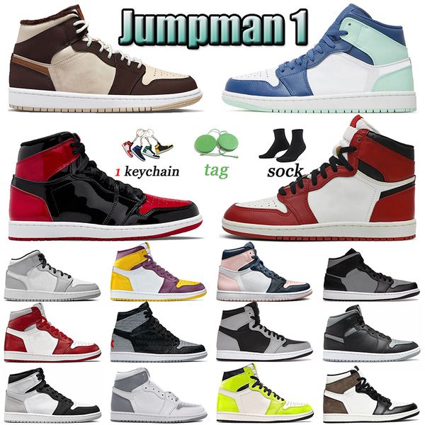 

casual 1s blue mint 2022 designer shoes jumpman 1 sports basketballs sneaker chicago reimagined patent bred stage haze men trainers women ne, Black