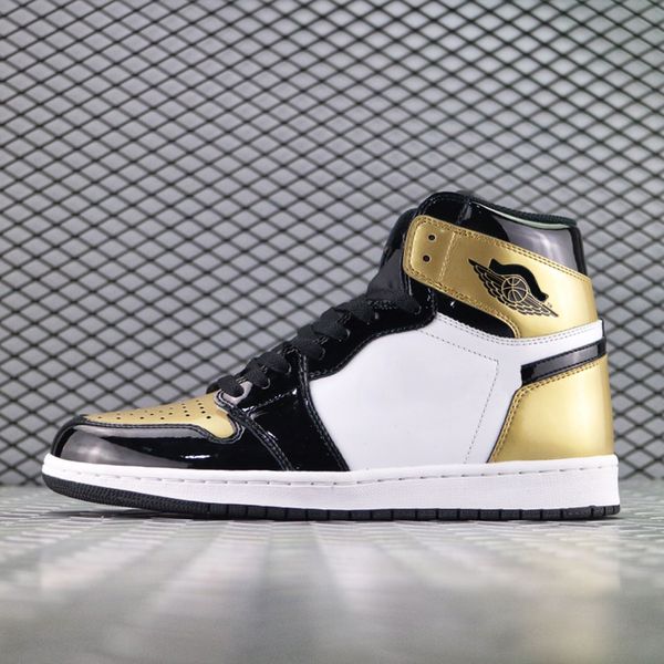 

2022 men women basketball shoes 1s jumpman 1 high mid bordeaux atmosphere bred patent university blue hyper royal pale ivory men sneakers 04, Black