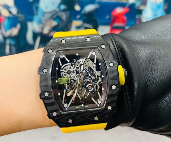 

2022 factory outlet 5 colors new men's automatic mechanical watch carbon fiber material sapphire glass rubber strap, Slivery;brown