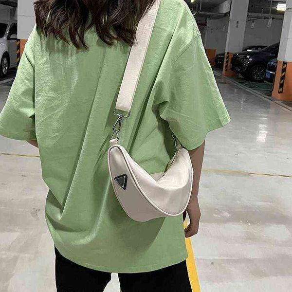 

factory outlet deals korean women's new triangle messenger personalized fashion niche design ins shoulder leisure chest bag