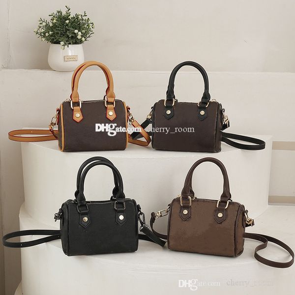 

girls designer princess handbags classical printed kids single shoulder chain bag letter flower children princess messenger bags f1169, Black