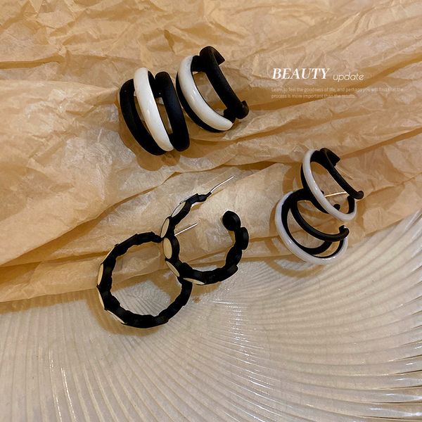 

925 silver needle geometric drop oil c- shaped eardrop earring female korean black and white color matching earrings ins frosty style earrin, Golden