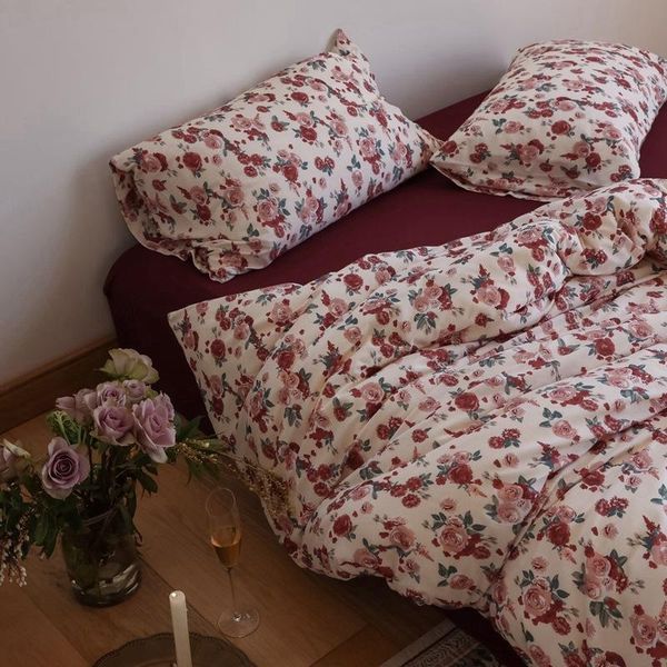 Bedding Desets Classe A Super malhado de algodão nua dormindo de quatro peças rosa francesa pequena Tianzhu Floral 1.8 Beddingbedding