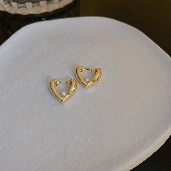 

real gold plating heart pearl earrings korean ins metal cold style ear clip graceful personality simple earrings female, Golden