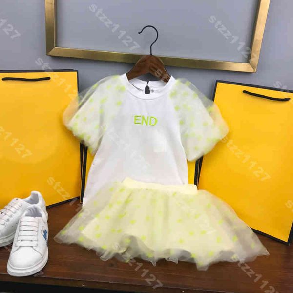 

designers baby girls dress set lace mesh skirt luxury party dresses two piece suit puff sleeves fashion summer skirts logo kids clothes albu, White