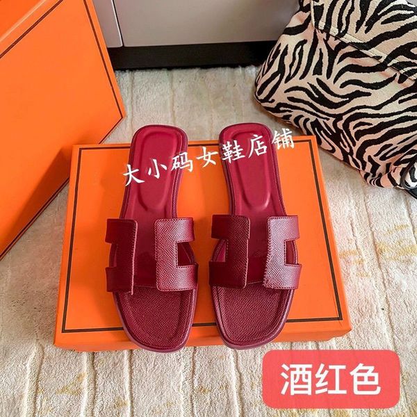 

famous brand beach slippers classic flat heel summer designer fashion flops leather lady slides women shoes l bath ladies sandals large size, Black