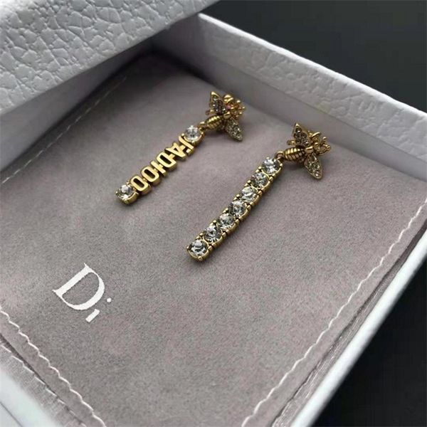 

jewelry online 2022 rhinestone letter simple fashion 925 silver needle earrings female, Golden
