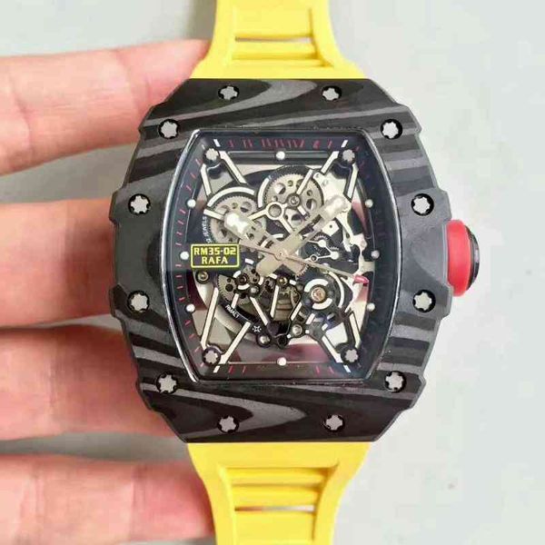 Часы дизайнер роскошные мужские механики часы Rihca Milles Classic Red Black Yellow Rubber Men Men Sapphire Автоматический механический тур по углеродному волокну