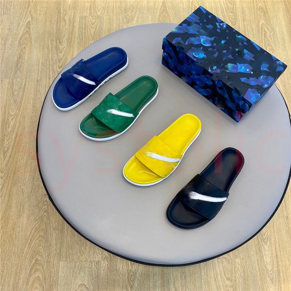 

shoes 22ss genuine leather mens slippers luxury women designer fashion slides black green embossed beach flip flop indoor flat