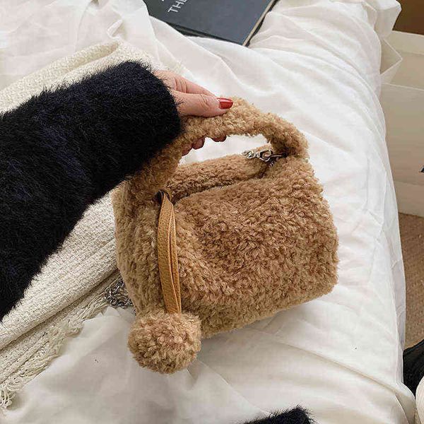 

mini hairball design plush faux fur lambswool tote bag winter women s handbag bucket crossbody shoulder bag short handle 220426