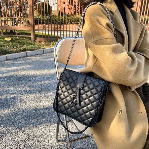 

bag women's korean fashion lingge chain texture single shoulder ins trend foreign style broadband msenger