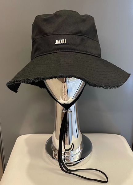 

2022 luxurys designers summer women's bucket hats raw edges canvas drawstring women sun hat black, Blue;gray