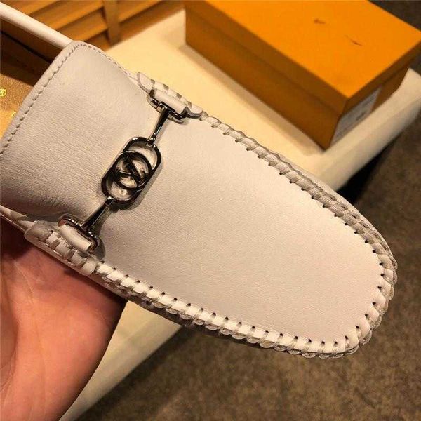 

2q new luxury man casual moccasins men loafers leather shoes designer mens flats gommino driving shoes hommes chaussures, Black