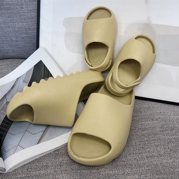 

2021 runner slipper slide sandals shoes mens enflame orange triple black white bone resin earth brown green men women sandal3284