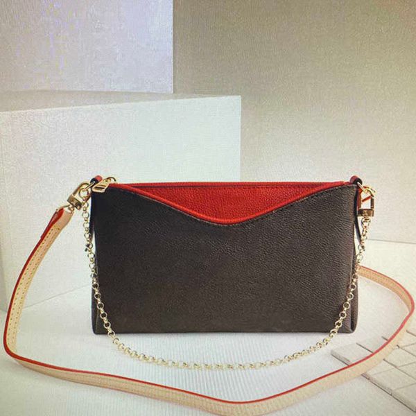 

classic luxury designer shoulder bag women crossbody handbag pallas cross body purses canvas leather tote chain bags woman fashion shows