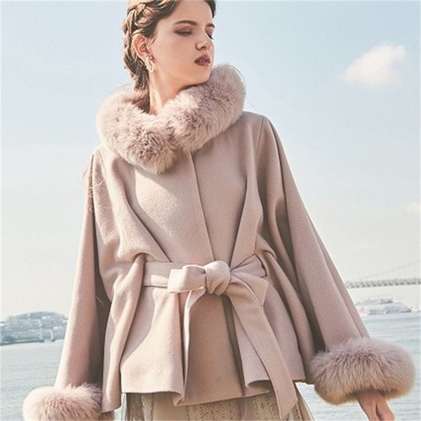 

autumn and winter women's sweet style elegant temperament extravagant wild fur collar cloak lace coat 201215, Black