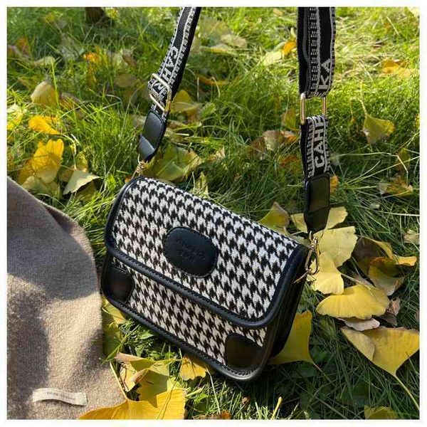 

factory outlet 2022 new korean lattice fashion foreign style popular single shoulder chain women's messenger bag