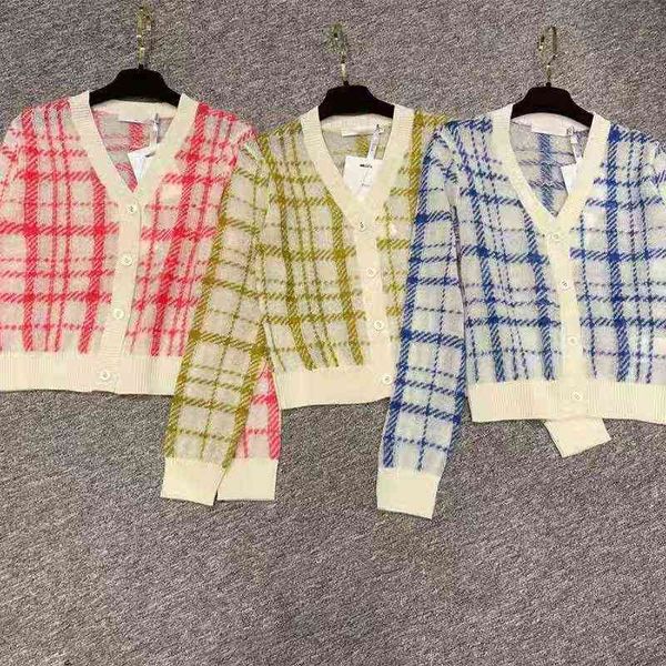 

women's sweaters [] autumn v-neck plaid slim fit girls' cashmere long sleeved sweater 6zhi, White;black