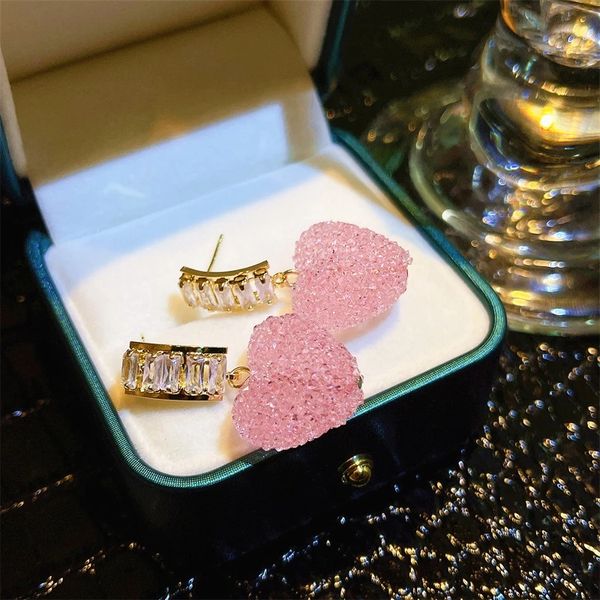 Orecchini pendenti con cuore d'amore in cristallo rosa di lusso con lampadario pendente per gioielli femminili di nuovo design 2022