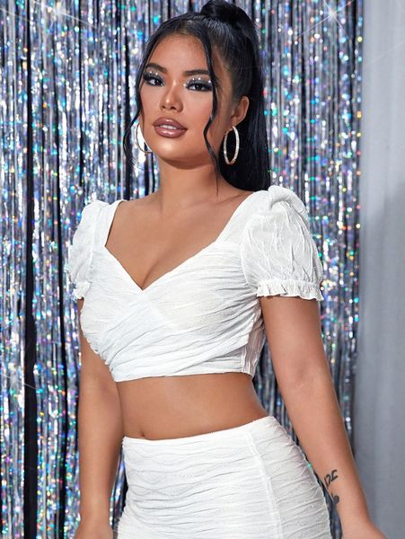 

sweetheart ruffle trim textured crop o7ck#, White