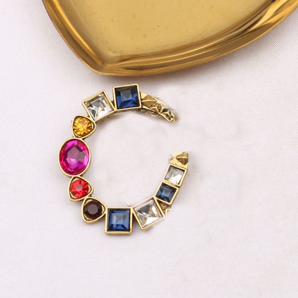 

gold plated letter brooch luxury personality retro classic designer letters brooches pearl women pearl rhinestone pin 32, Gray