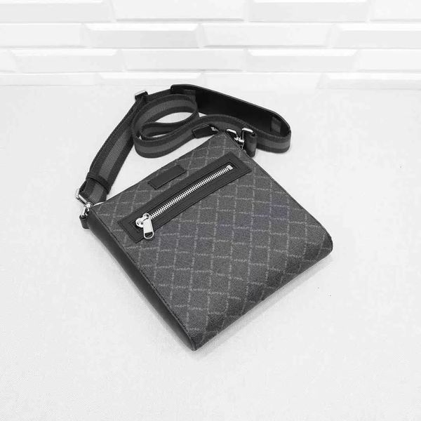 

Men fashion briefcase Messenger Bags canvas designer luxury one-shoulder postman inner compartment zipper mouth cross-body Classic Fashion Book to work 22cm 453146