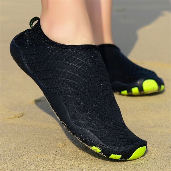 Big Size 35-46 Unisex Wading Shoes Beach Water Quick-dry Soft Aqua Nuoto per coppie Yoga Fitness 220623