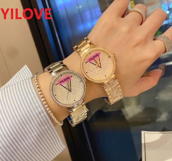 Top Fashion Luxury Women Diamonds Dial Watch Nice Designer Подлинная кожаная из нержавеющая сталь Lady Watch Высококачественные популярные кварцевые часы