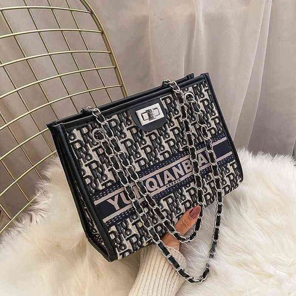 

factory special sale net red small female 2022 new fashion korean version ins student one shoulder messenger foreign style and large bag