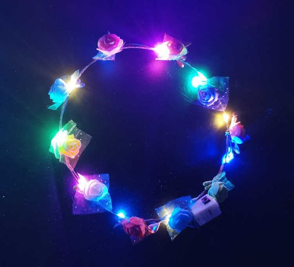 LED Kafa Bandı Işıkları Glow dizeleri Çiçek Oyuncaklar Taç Bantlar Light Up Saç Çelenk Hairband Garlands Kadınlar Noel Partisi Çelenk DHJ1DA