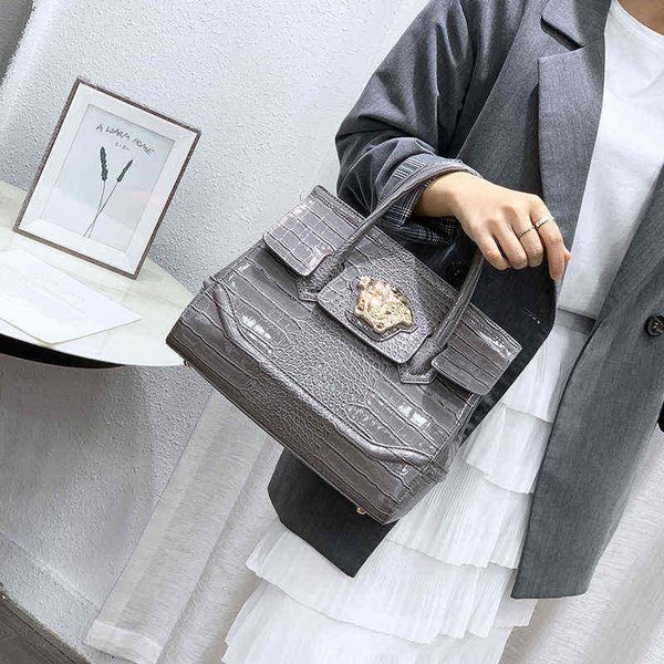

designer lady bag high texture temperament light luxury women's bag new beauty head high-capacity messenger one shoulder handbag