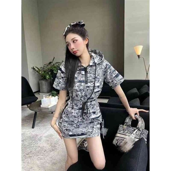 

casual dresses d family ss jungle zoo series jacquard heavy industrial fabric hooded waist dress with thin temperament p1fd, Black;gray