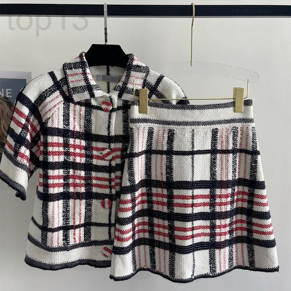 

women's tracksuits designer d family black and white red plaid lapel suit 2022 spring summer new wool short sleeved knitted cardigan hi, Gray