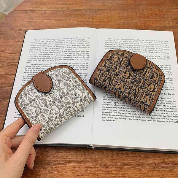 

designer leather card cc wallet womens mens short retro printed half round small new versatile student card bag fashion mini letter zero wal, Red;black