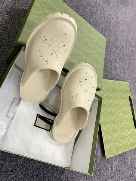 Marka Delikli Terlik Erkek Kadın Platformu Tasarımcı Sandalet Kama Kauçuk Cut-out Slayt Şeffaf Malzemeler Moda Plaj Flats Ayakkabı EUR35-44