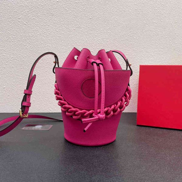 

shoulder bag new lamedus series leather barrel shaped totes designer bags crossbody bag women designer handbags chain bucket bags purses 220