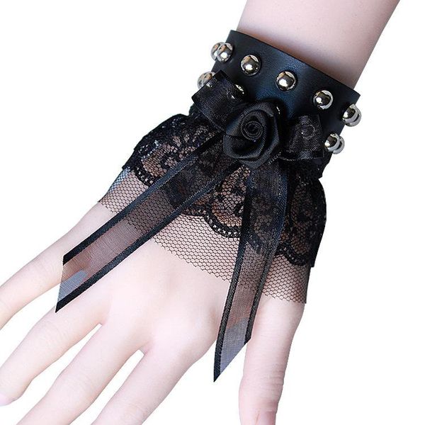 Cazibe bilezikler pu deri saplama giysi lolita punk nu-gotik romantik goth harajuku cosplay seksi el jeelr için perçin dantel çiçek bilezik