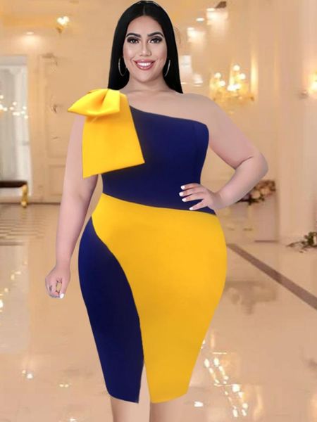 Plus Size Kleider ein Schulterkleid Frauen Körperschlitzfarbe Blockschütze Abend Cocktail Party Event Event Anlass Kleider Drop 2022plus